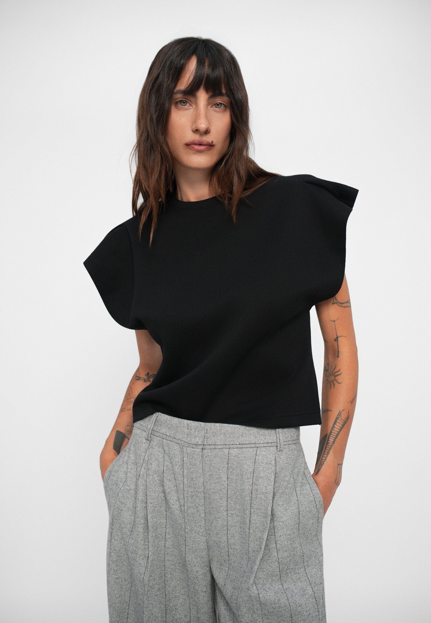 Iro MAHANI - Basic T-shirt - zwart