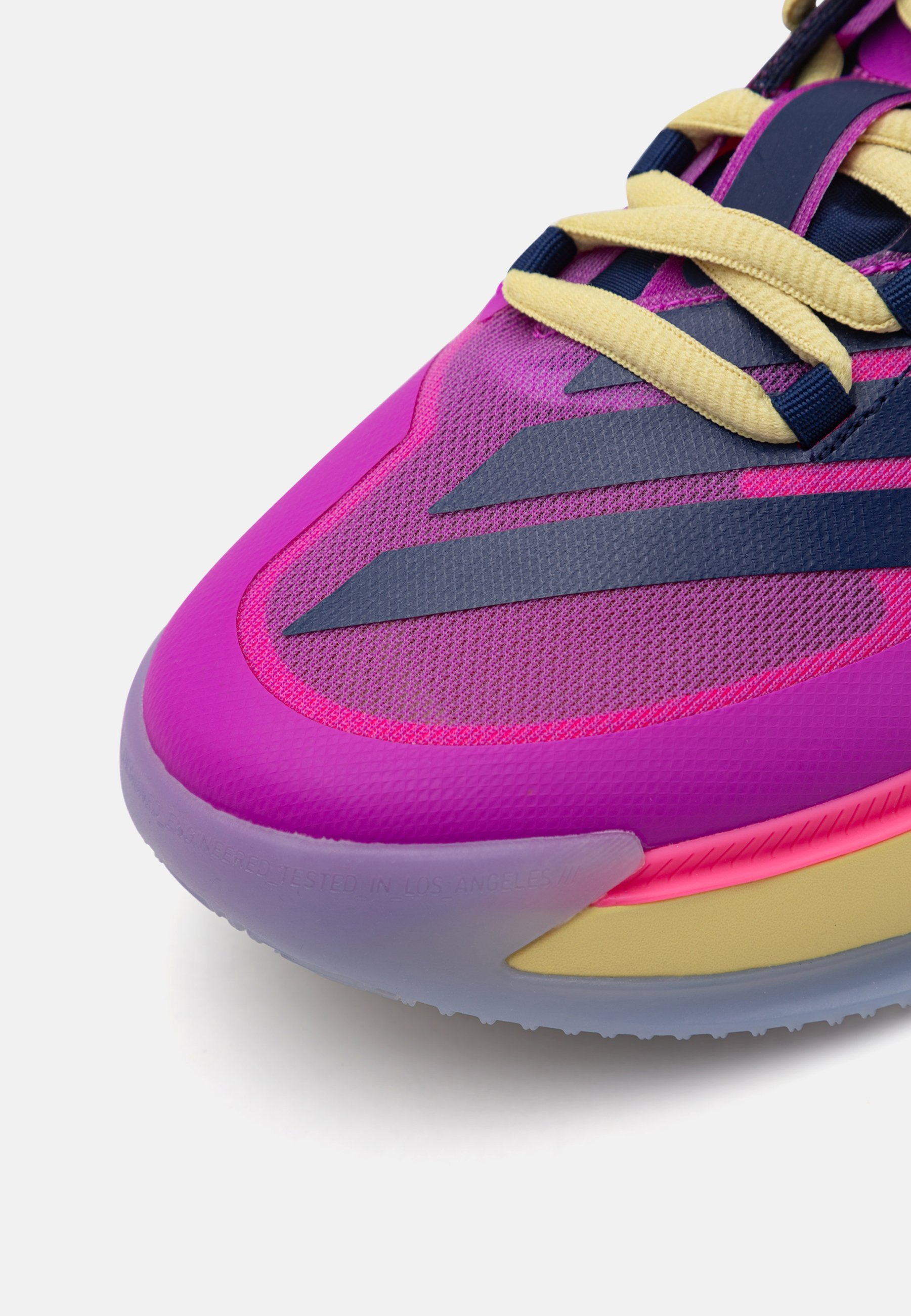 adidas Performance ADIZERO SELECT 3.0 - Basketbalschoenen - paars/donkerblauw/helderroze