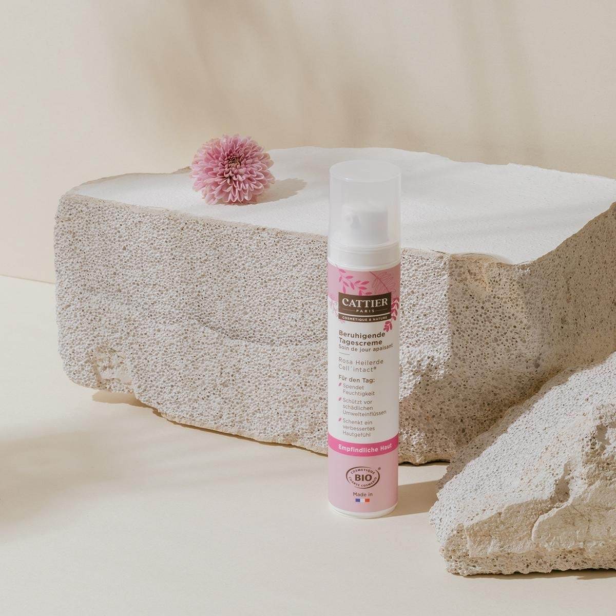 „Cattier“ dieninis kremas su rausvu moliu – 50 ml