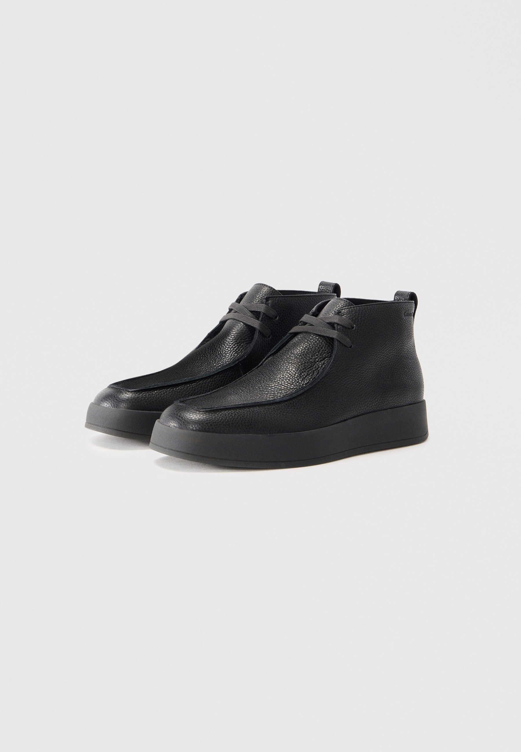 Tablier Calvin Klein HYBRID CUP - Bottines à lacets - Triple noir