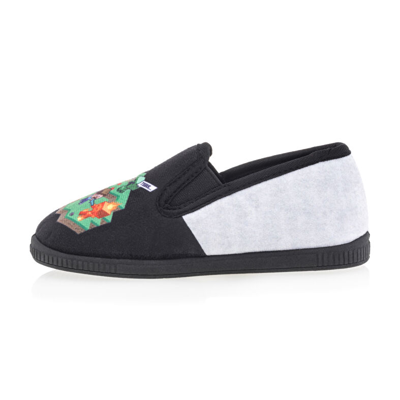 Pantuflas negras para niño