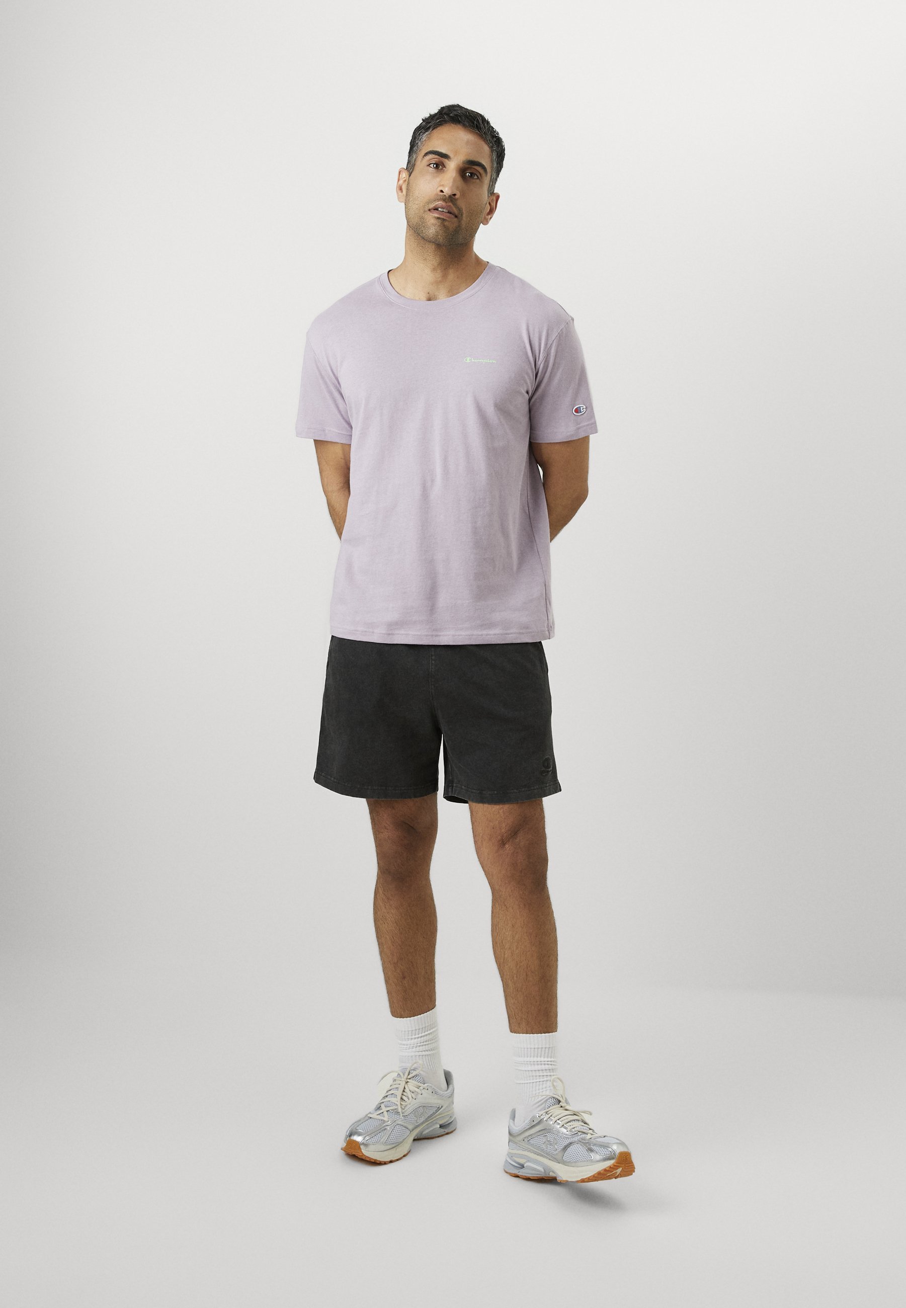 T-shirt Champion da uomo con stampa - lilla