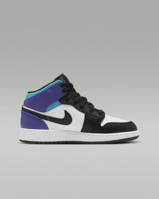 Air Jordan 1 Mid Older Kids' Shoes