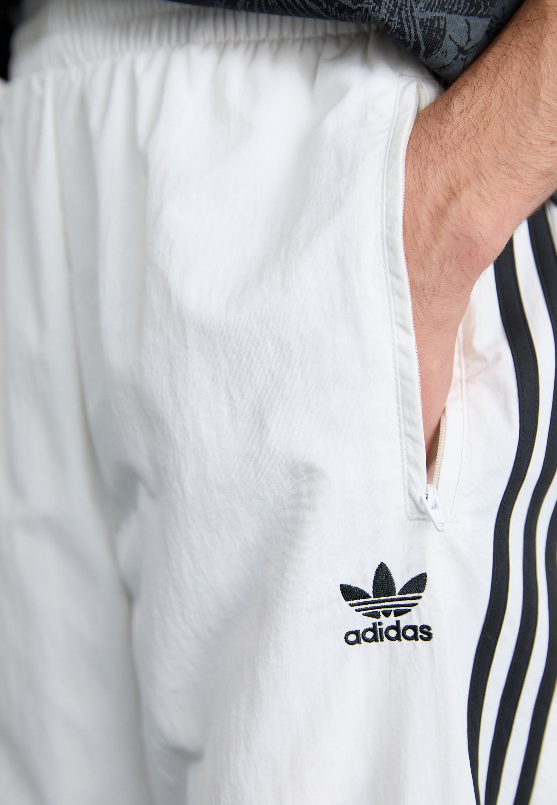Teplákové kalhoty adidas Originals