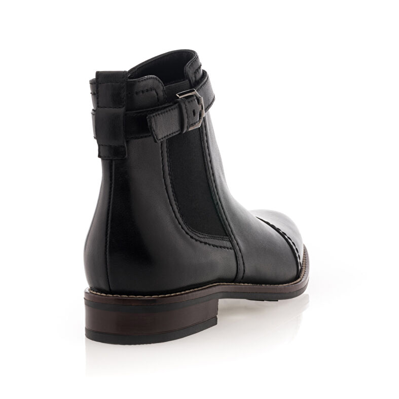 Schwarze Damenstiefel / Stiefeletten