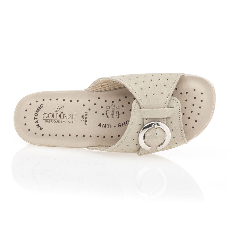 Zapatos cómodos para mujer color beige