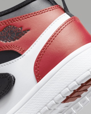 Sky Jordan 1 Younger Kids' Shoe