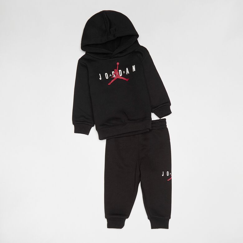 Conjunto de sudadera con capucha sostenible