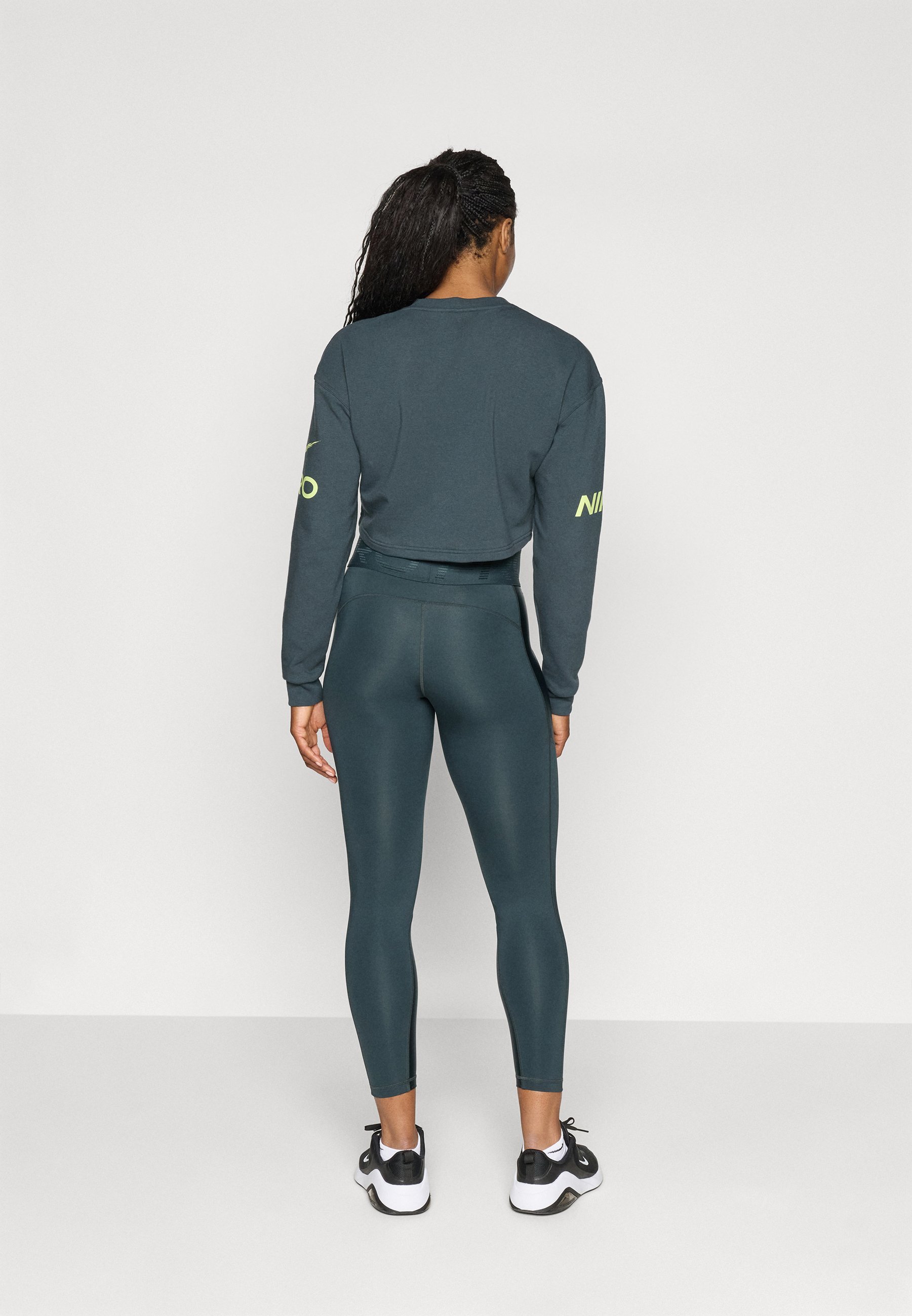 Nike Performance SCULPT 7/8 - Legíny - black/white/green