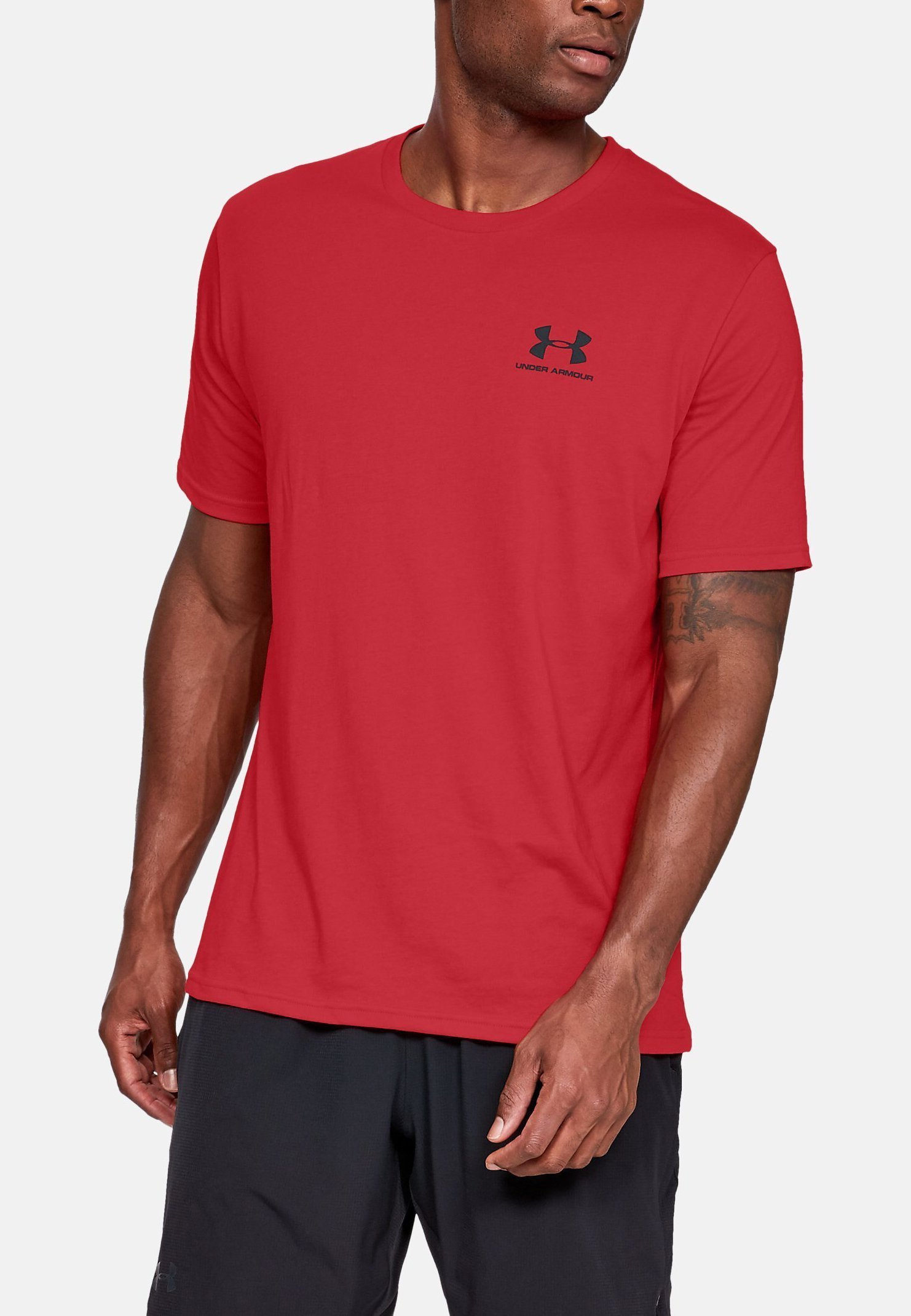 Maglietta Under Armour con logo stampato sul petto a sinistra - colore rosso