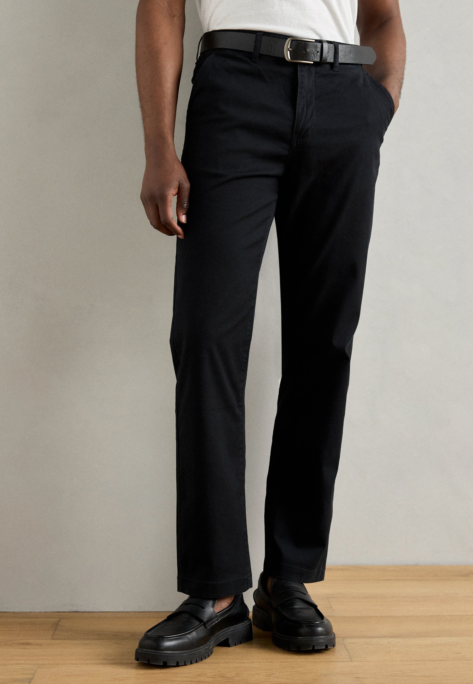 Lindbergh SUPERFLEX MIT GÜRTEL - Chinos - schwarz