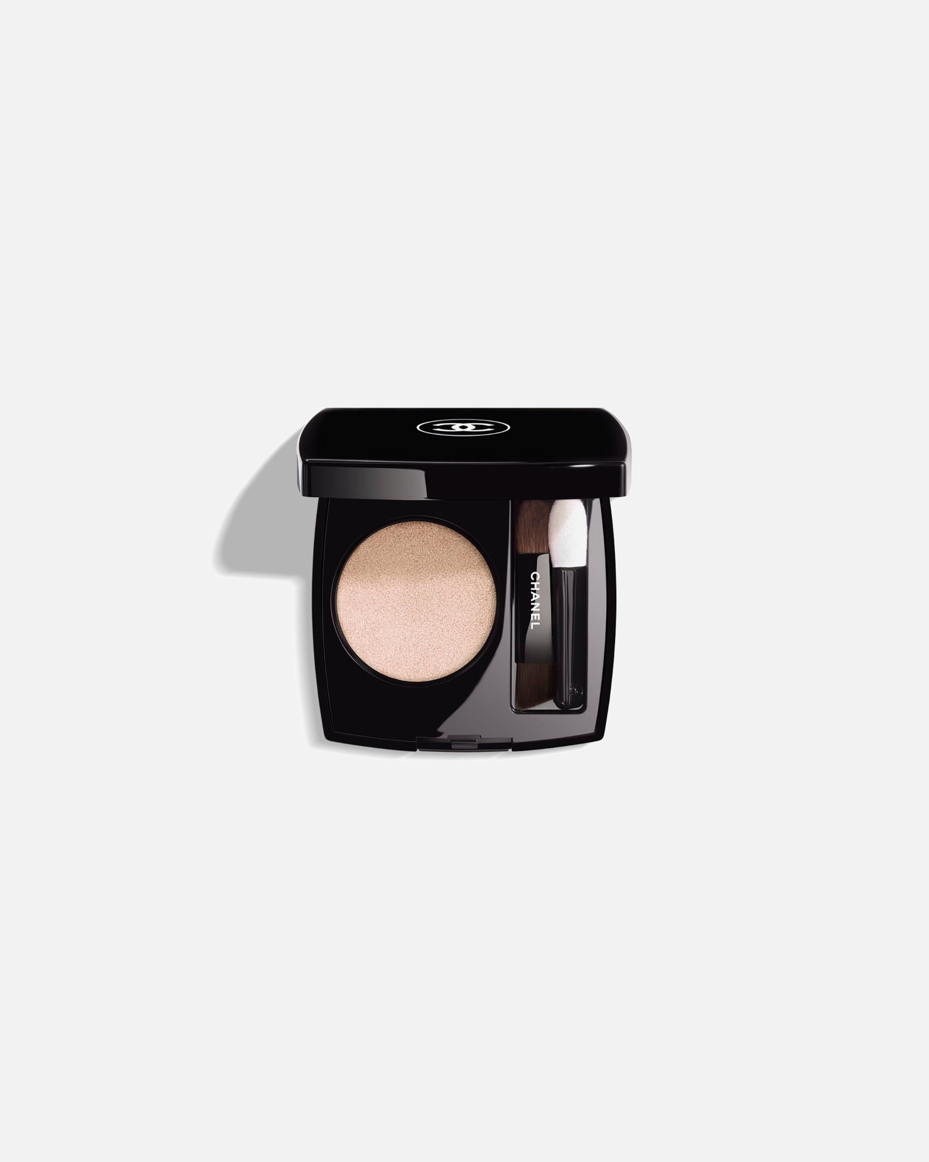 CHANEL akių šešėliai OMBRE ESSENTIELLE - 1,9 g