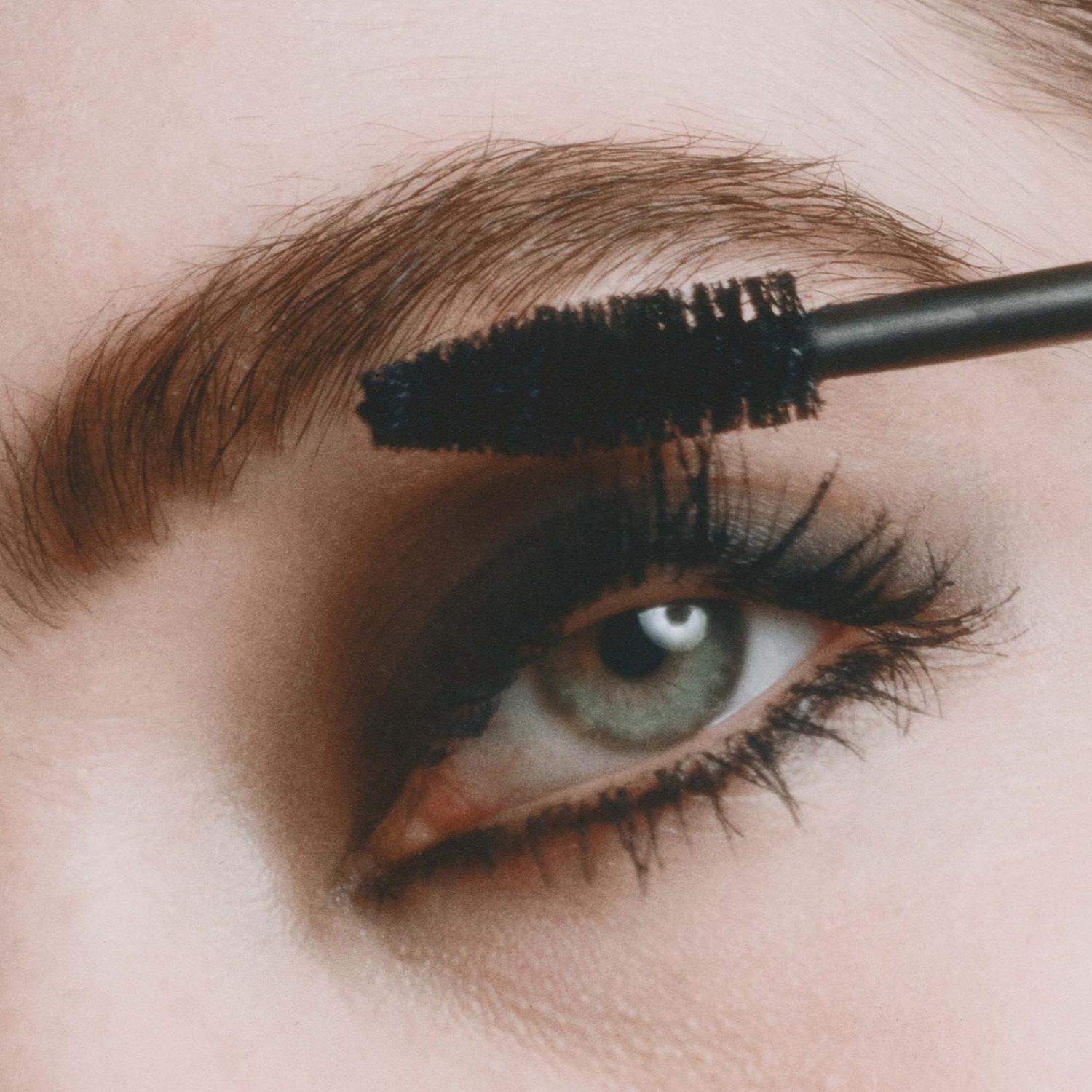 MÁDARA maskara Come Closer Infinite Lash maskara - 6 ml