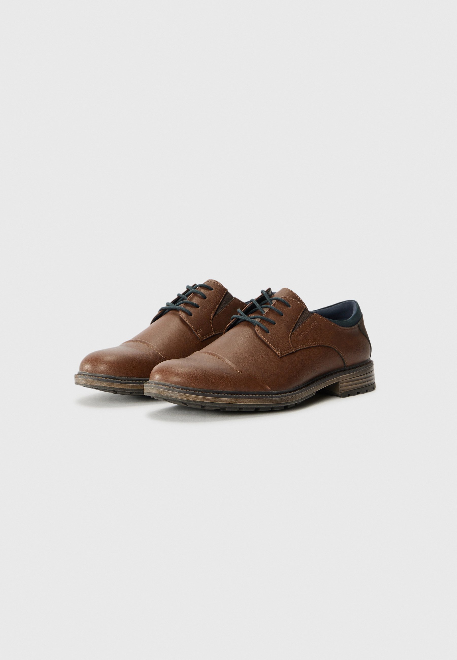Pier One Smart veterschoenen - bruin