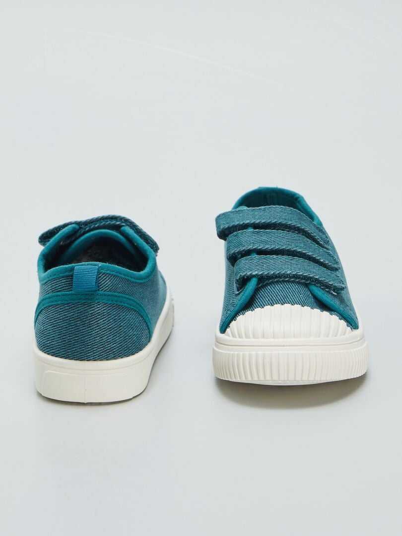 Tênis de cano baixo em lona jeans com rasgos - AZUL