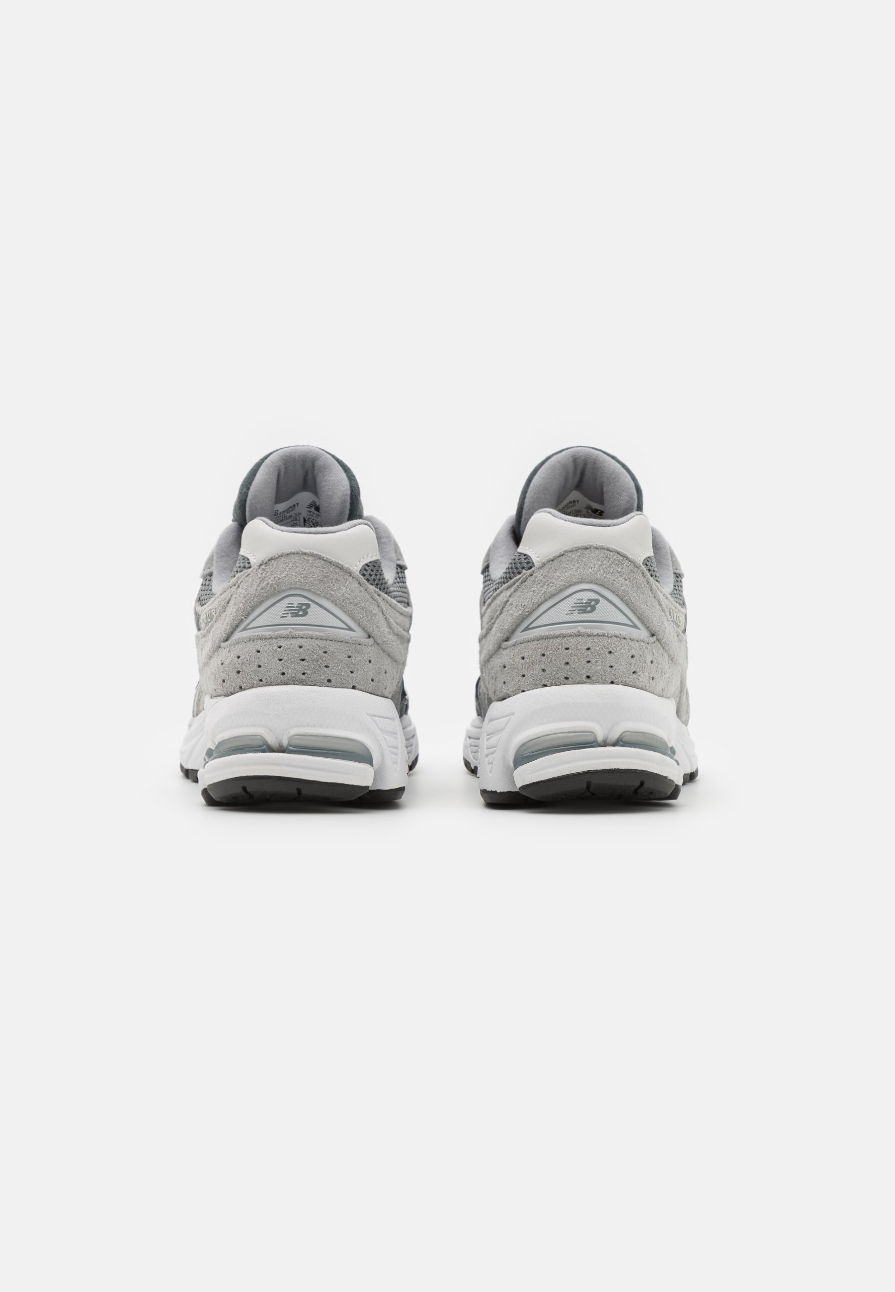 New Balance M2002 UNISEX - Sneakers - donkergrijs