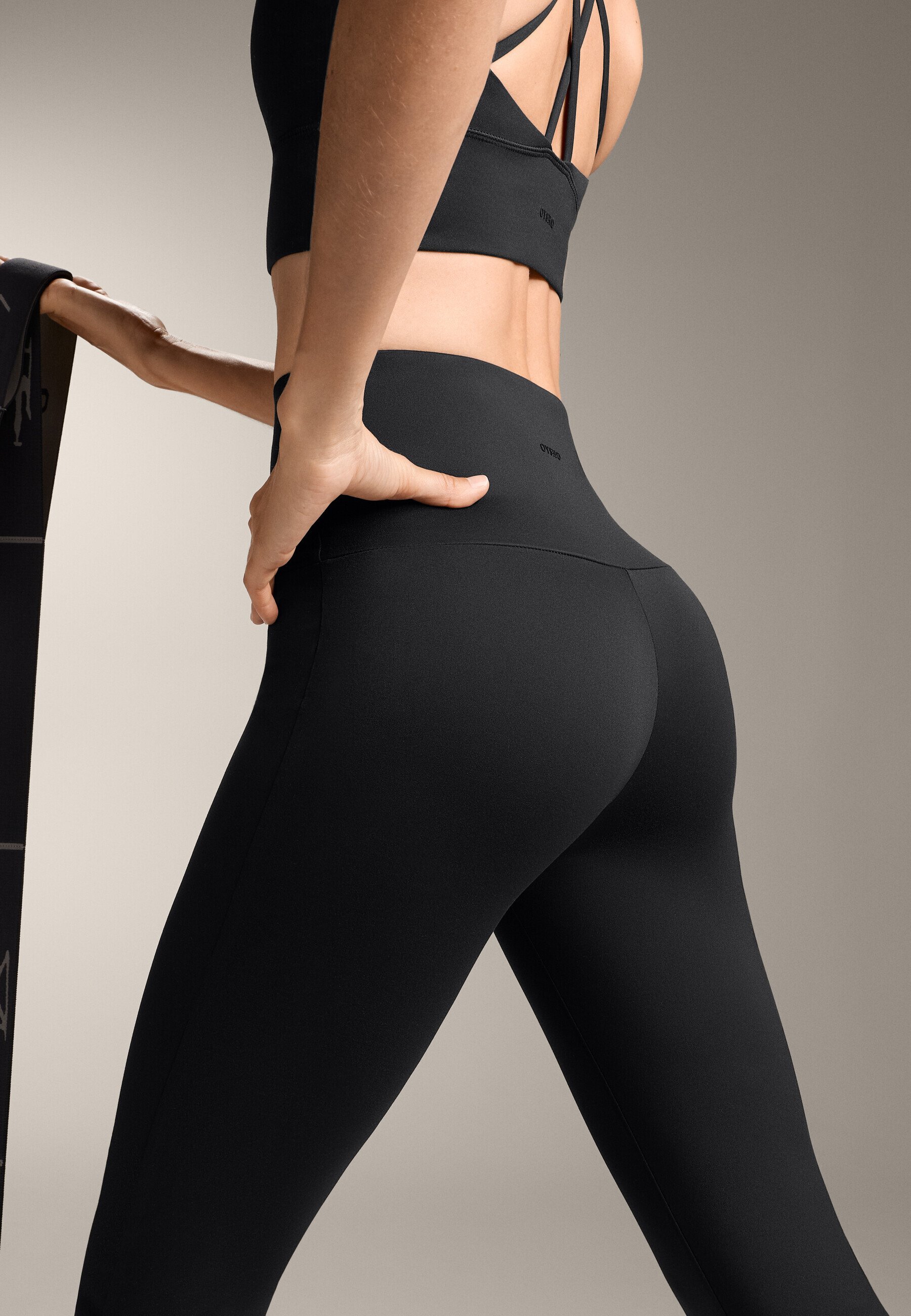 OYSHO SUPER HIGH-RISE COMFORTLUX FLARE - Broek - zwart