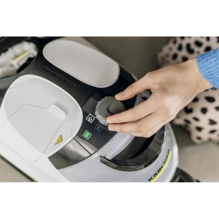 Plancha de vapor KARCHER SC 5 Easy Fix - 2250 W - 4,2 bar - Elimina hasta el 99,9% de virus y bacterias.