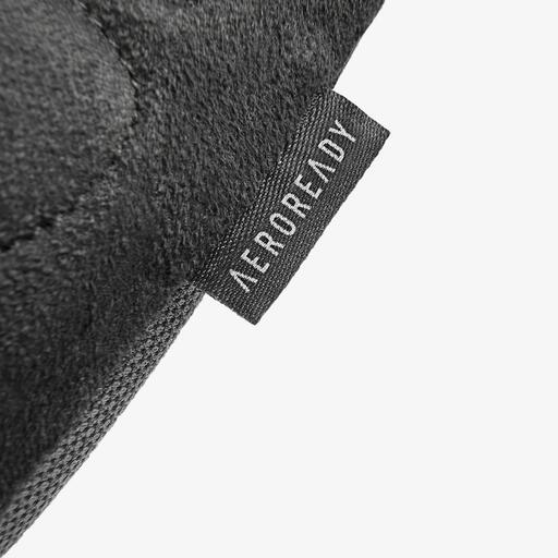  adidas Essentials