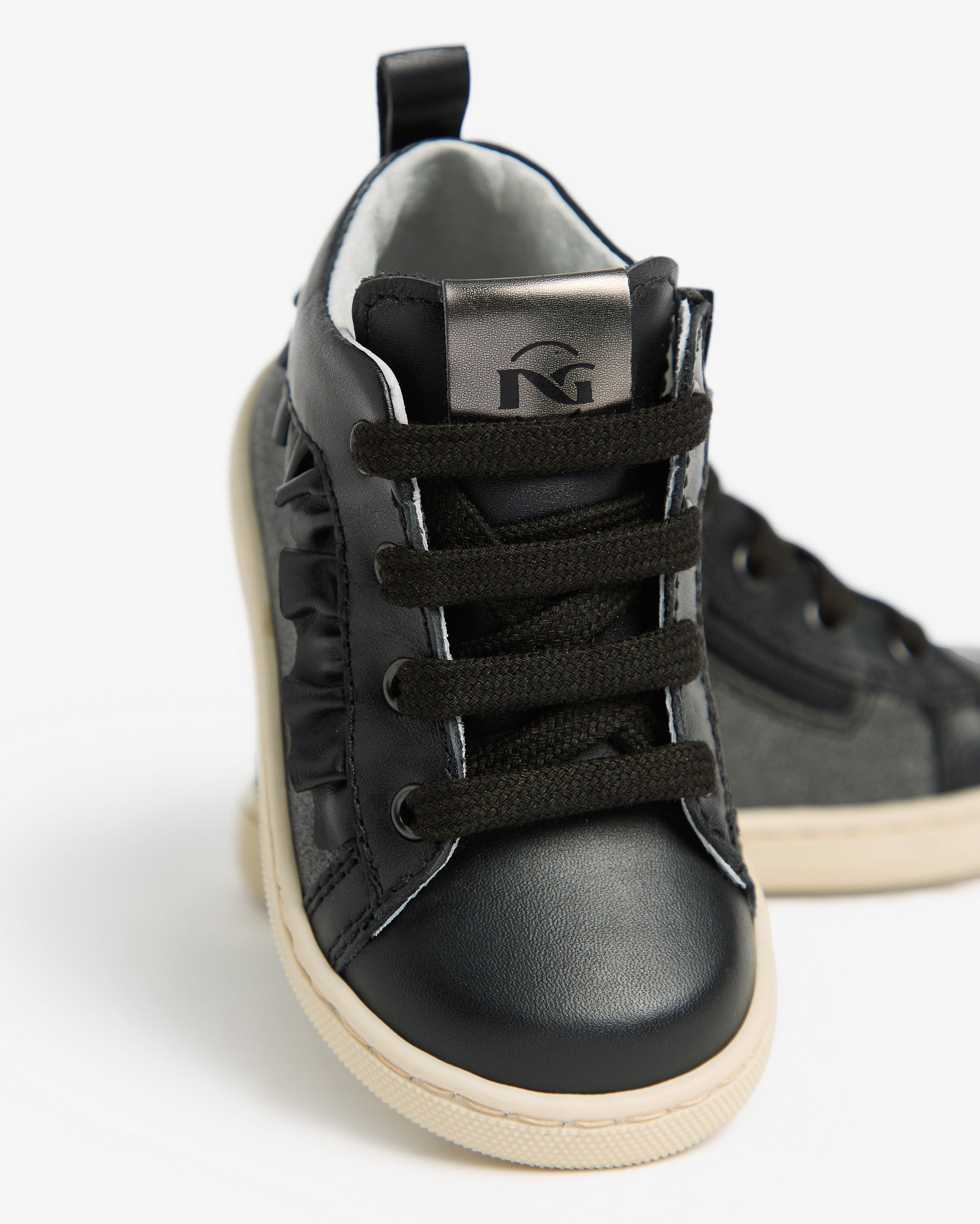  Junior-Sneaker für Mädchen aus Leder und Funktionsmaterial