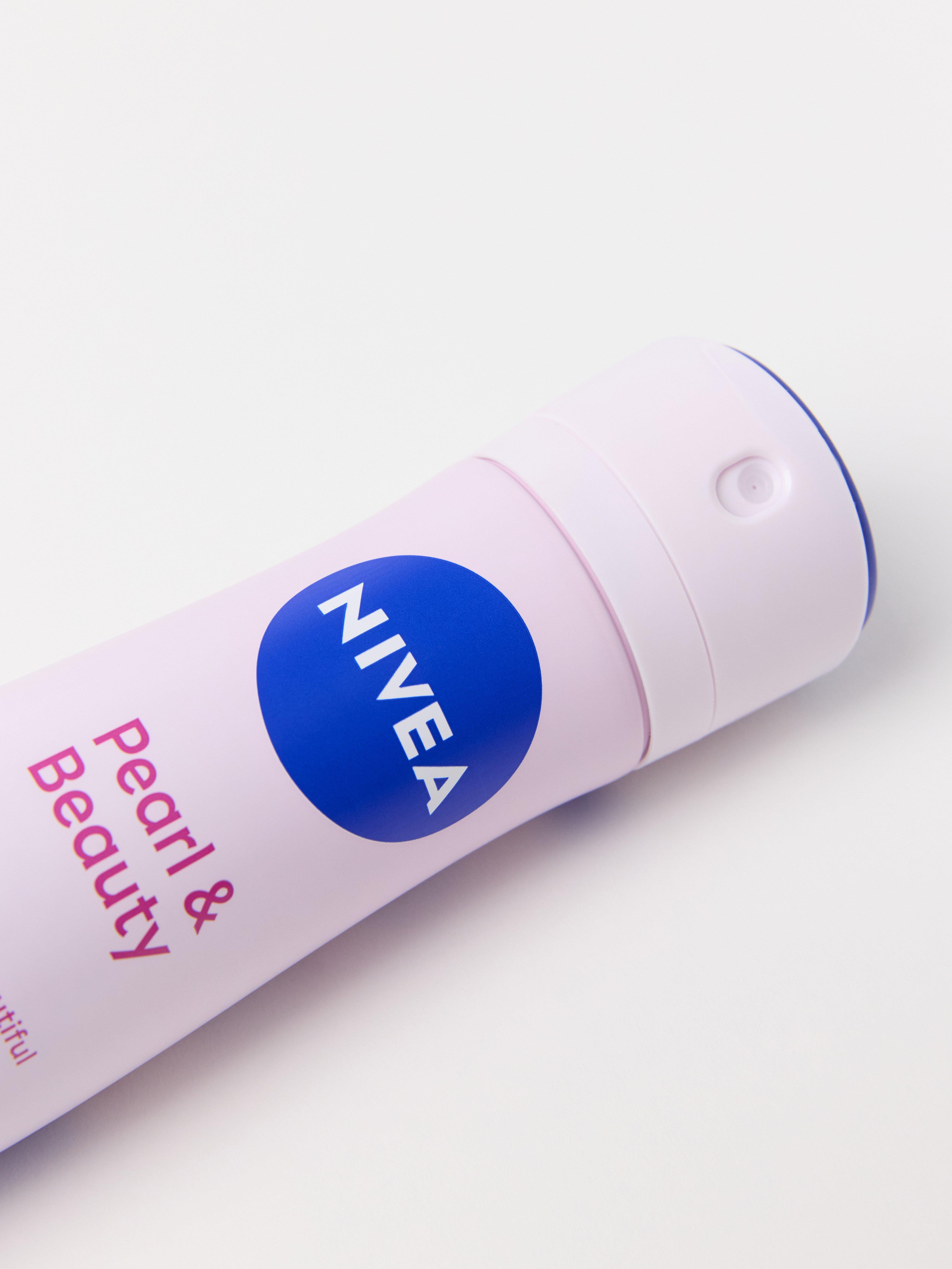 Spray de belleza NIVEA Pearl & Sin color