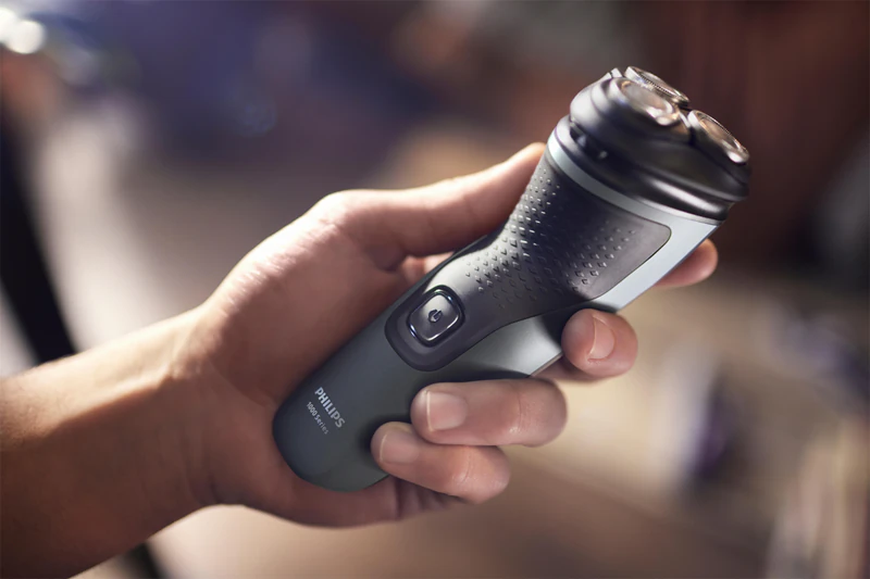 Elektrický holicí strojek Philips Series 1000 S1142/00