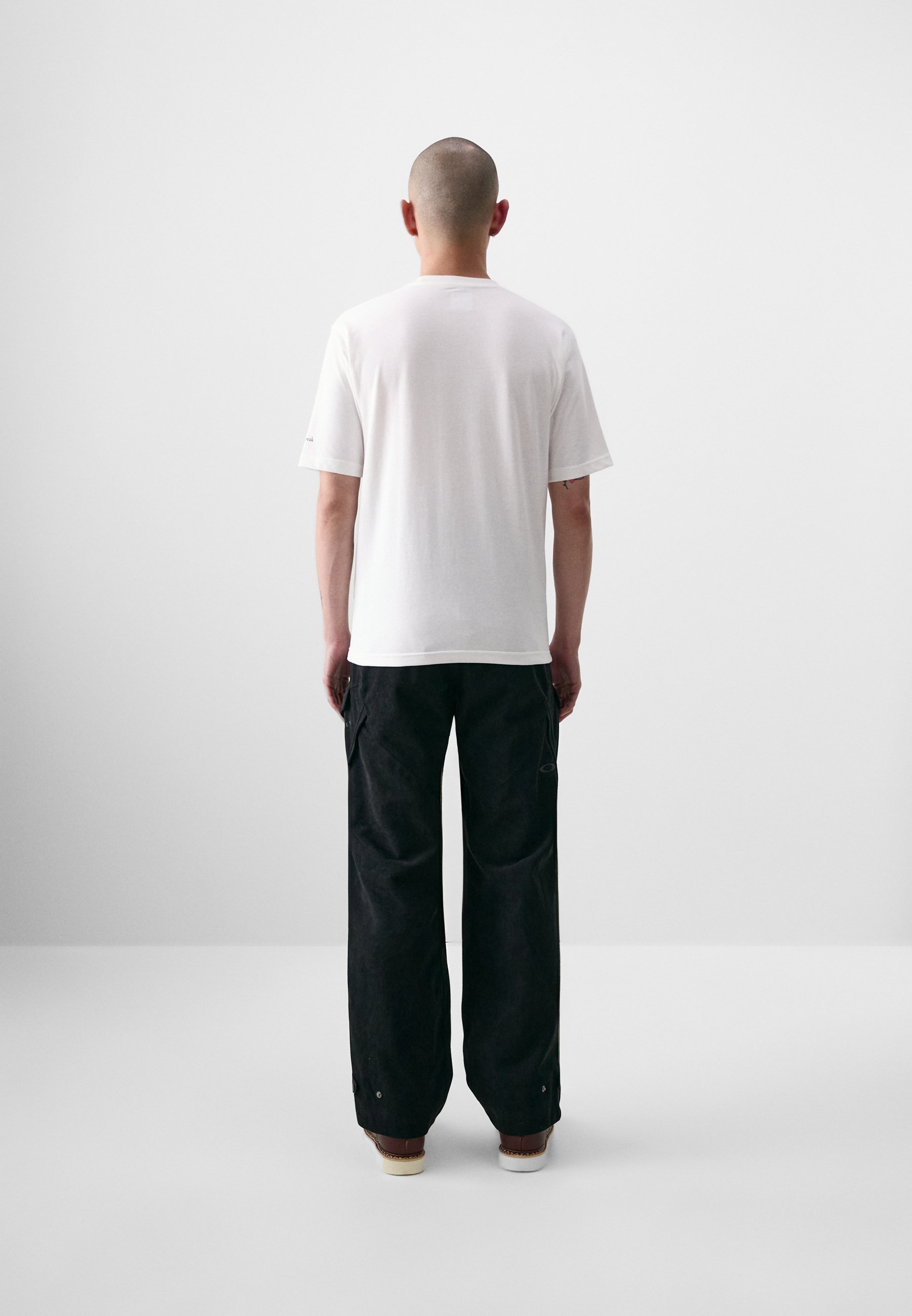 T-shirt basic Snow Peak con tasca - bianca