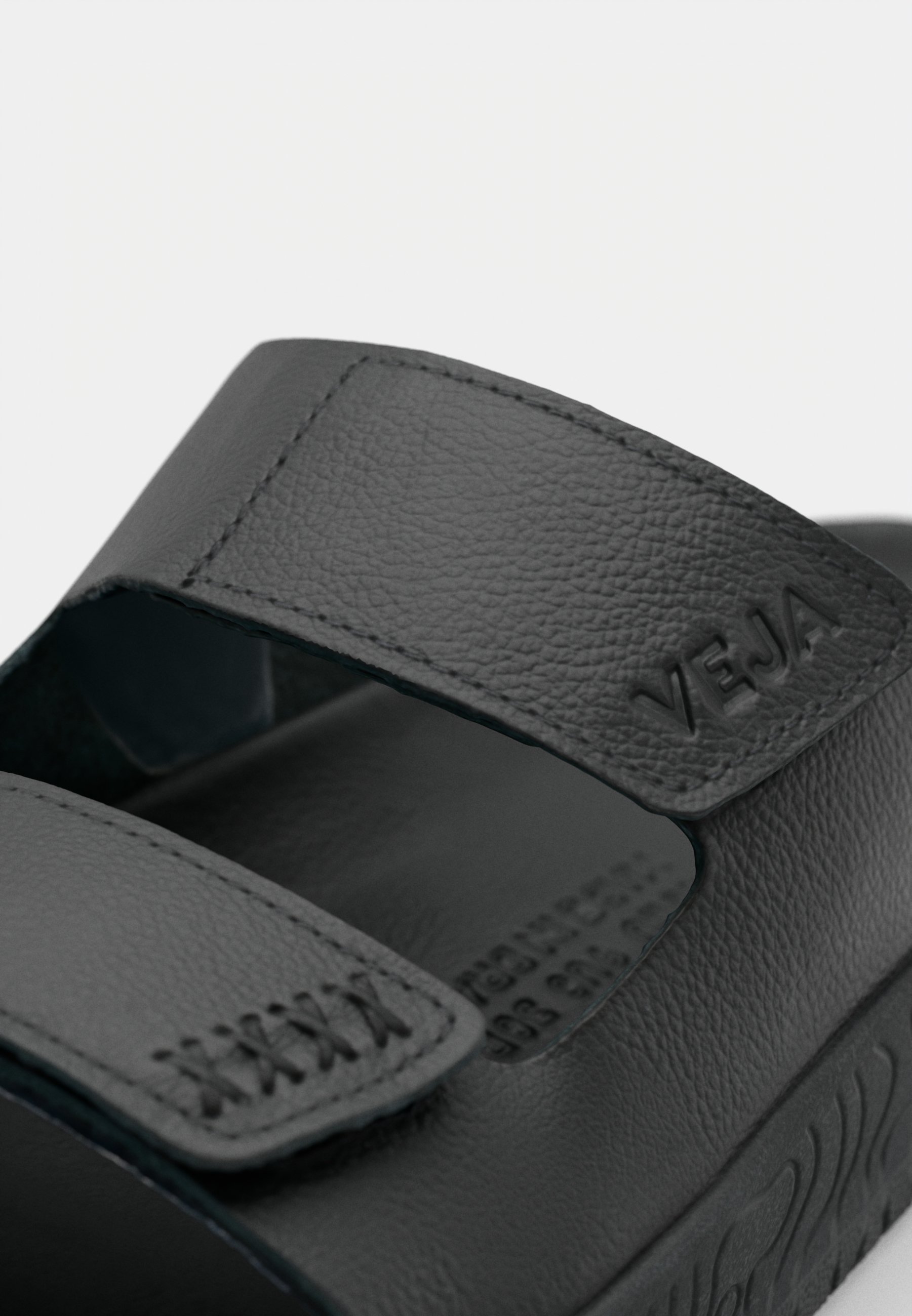 Veja Flat mules