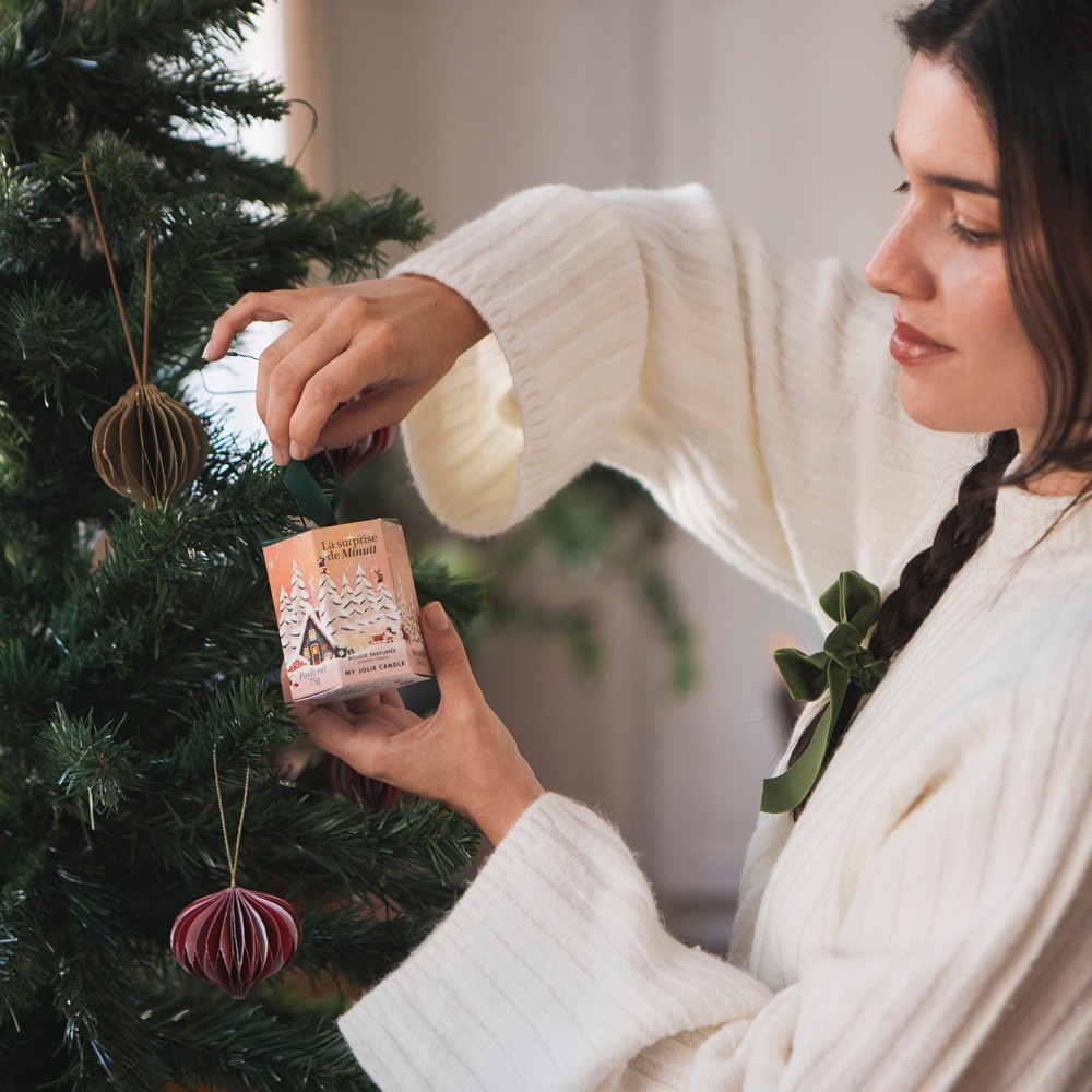 MY JOLIE CANDLE Mini Bougie à suspendre La surprise de minuit parfum Sapin givré