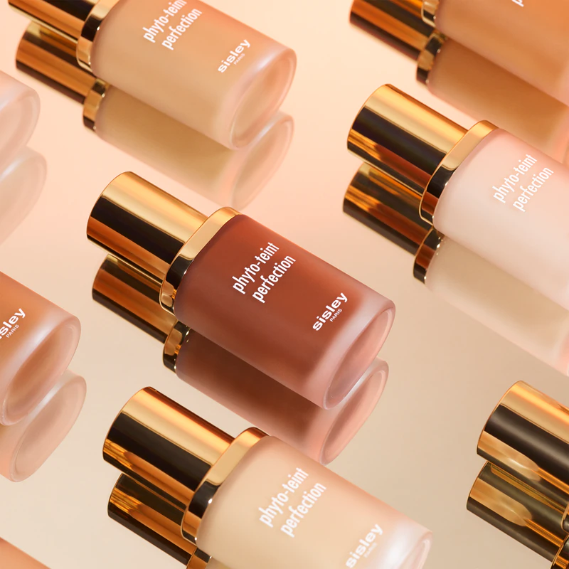 Base de alta cobertura Sisley Phyto-Teint Perfection para um efeito iluminador e suavizante.