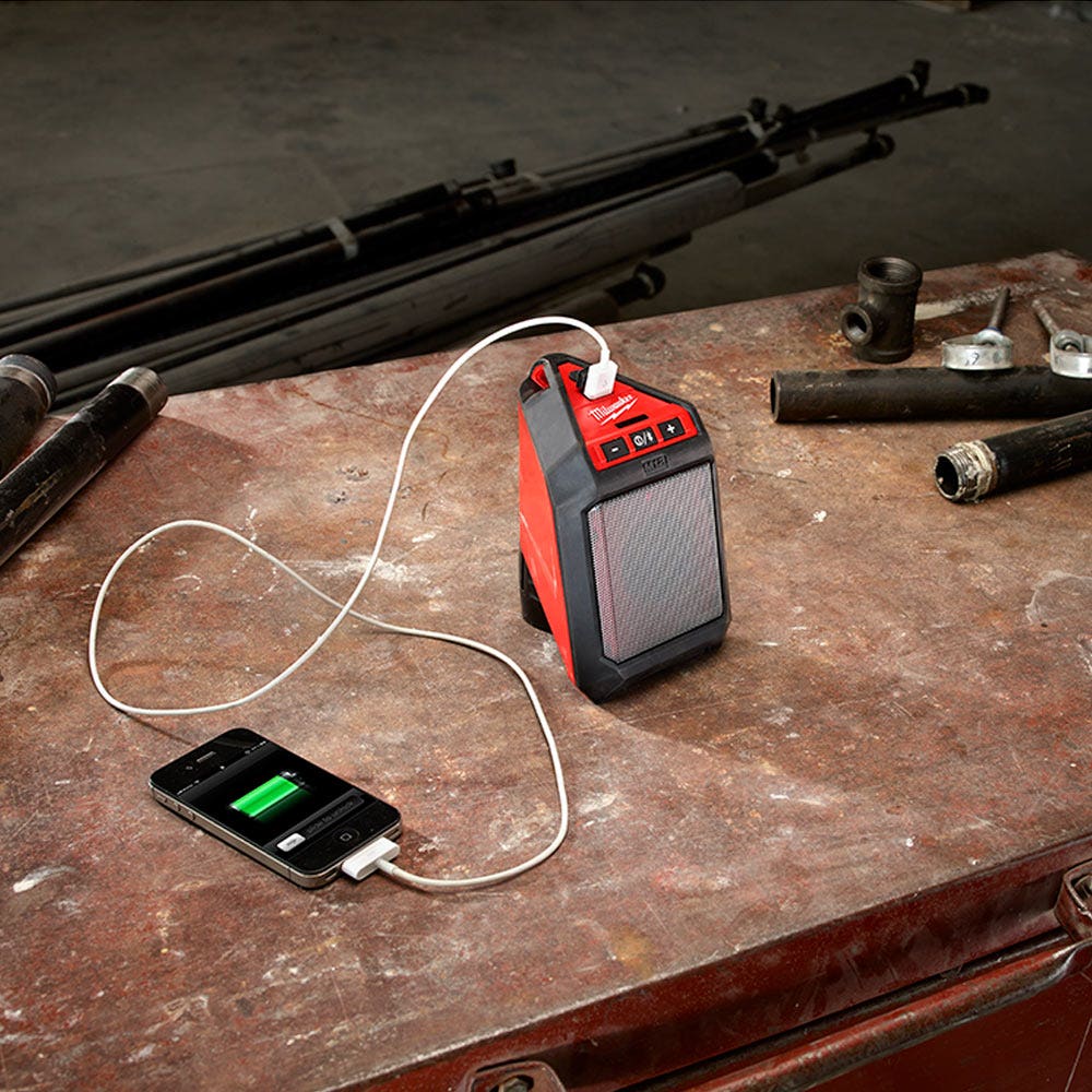 Caixa de som Bluetooth MILWAUKEE 12V para trabalhos de construção, modelo M12JSSP-0