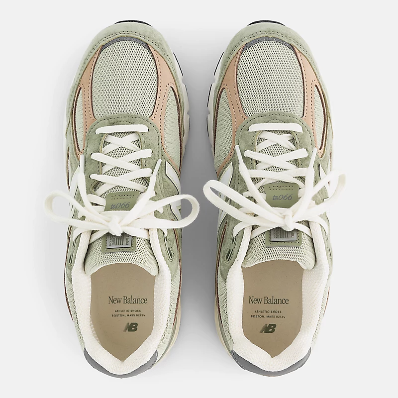 Unisex Wyprodukowano w USA 990v4 - Oliwka z kadzidłem