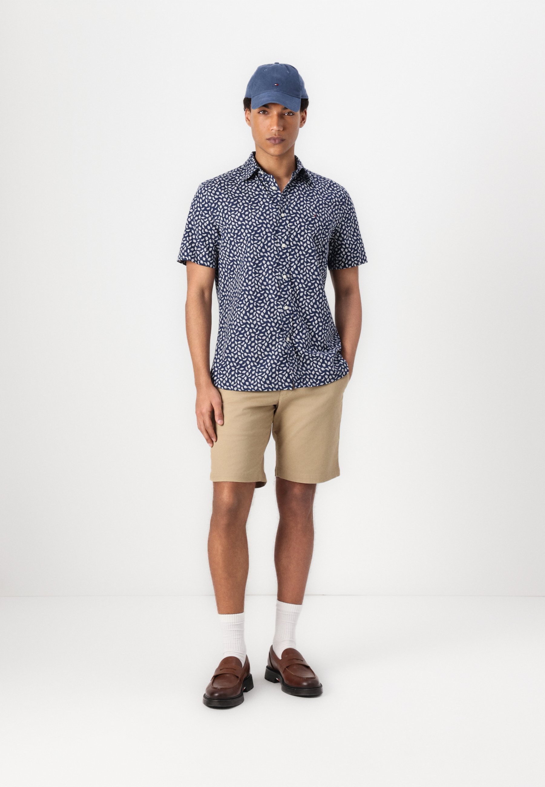Chemise Tommy Hilfiger - style preppy bleu marine/ivoire à pétales