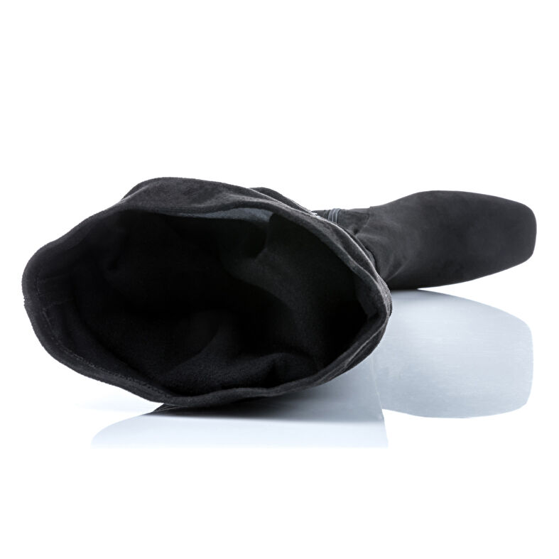 Botas negras de mujer