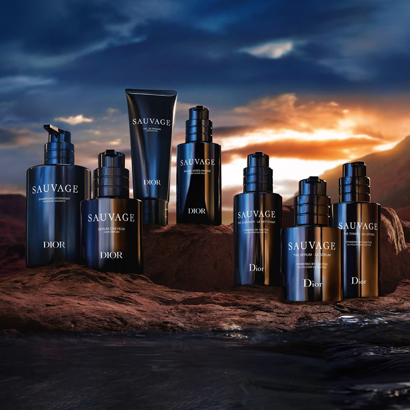 Gel de banho perfumado DIOR Sauvage com dispensador para homens