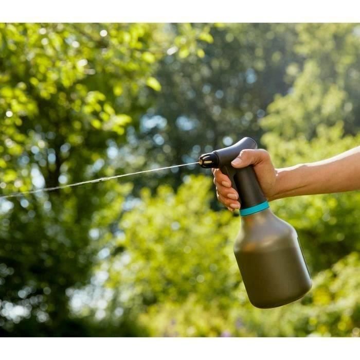 Spruzzatore a grilletto GARDENA – Capacità 0,75 l – Utilizzo a 360° – Forma ergonomica – Indicatore di livello integrato –