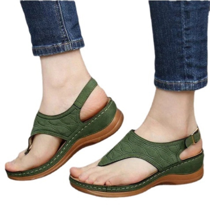 Sandali da donna con clip, sandali con zeppa ricamati, scarpe estive con plateau, scarpe casual da spiaggia alla moda con fibbia da donna.