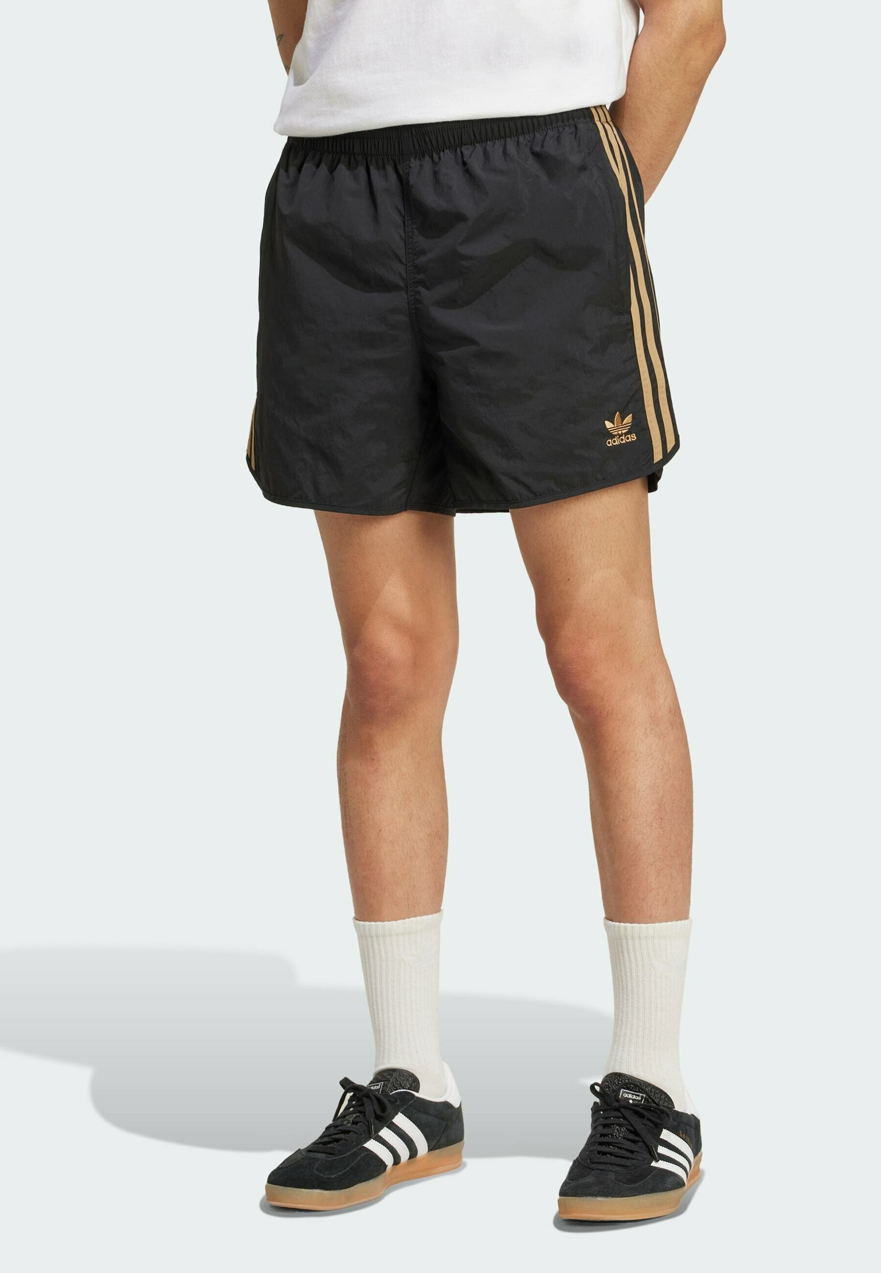 adidas Originalsi vabaaja lühikesed püksid