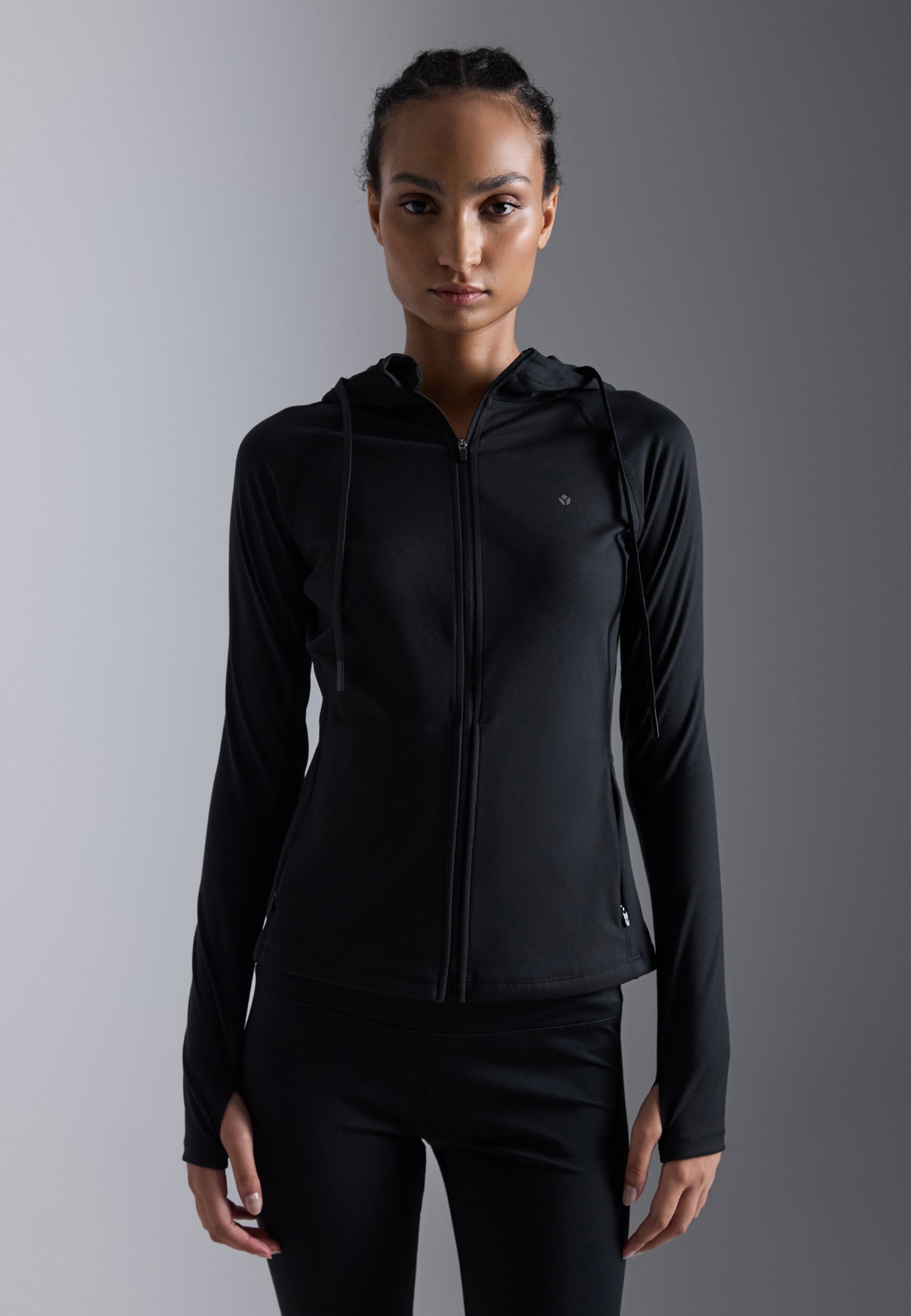 Felpa sportiva Even&Odd active con zip e cappuccio - Felpa con zip - nera