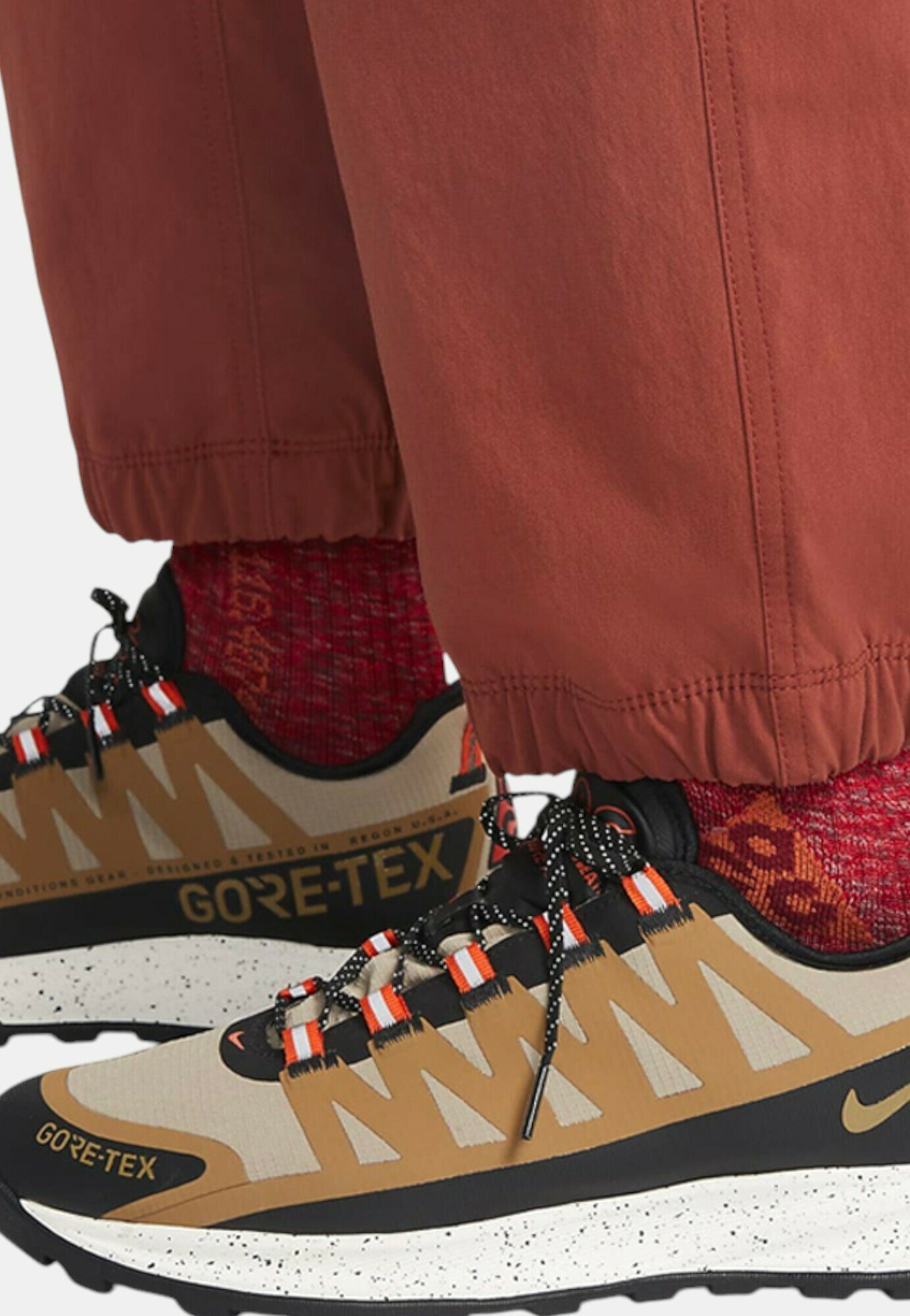 Nike Sportswear melegítőalsó - téglavörös