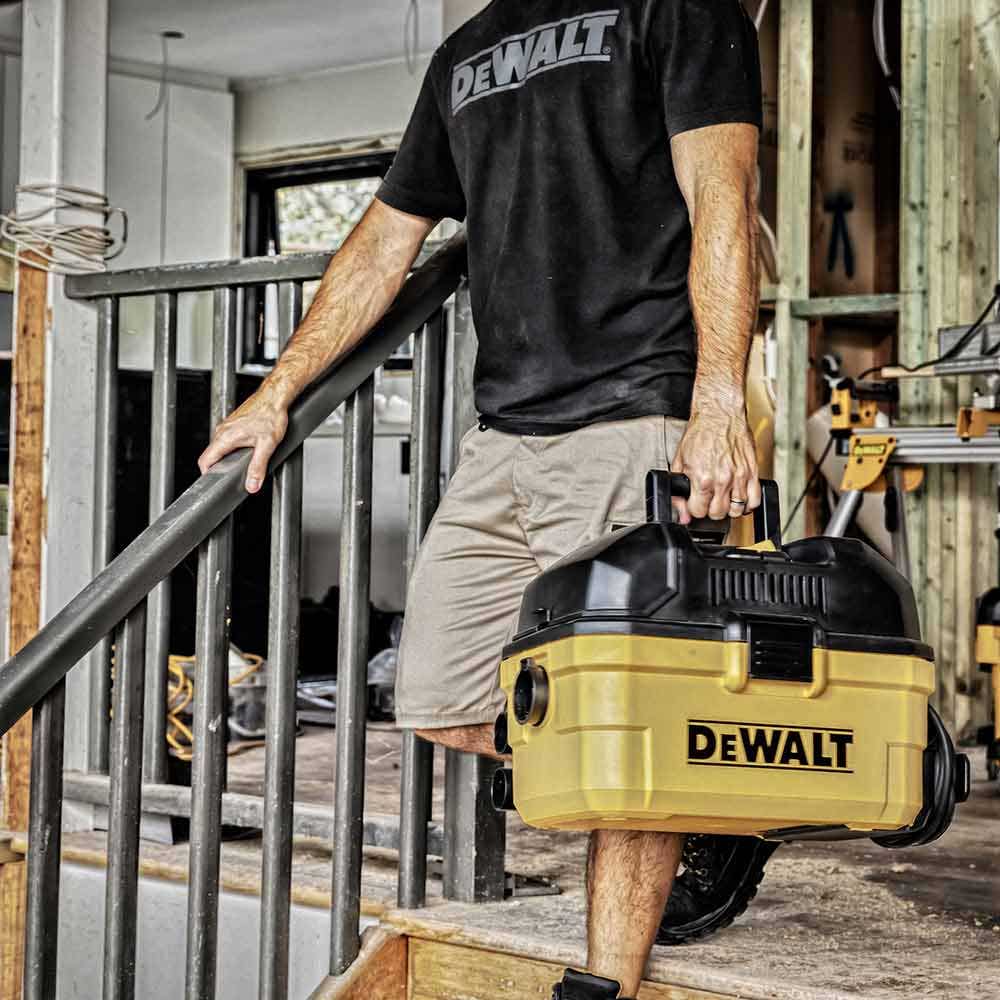 Aspirador de pó e água DEWALT DXV15T com reservatório de poliuretano de 15 litros