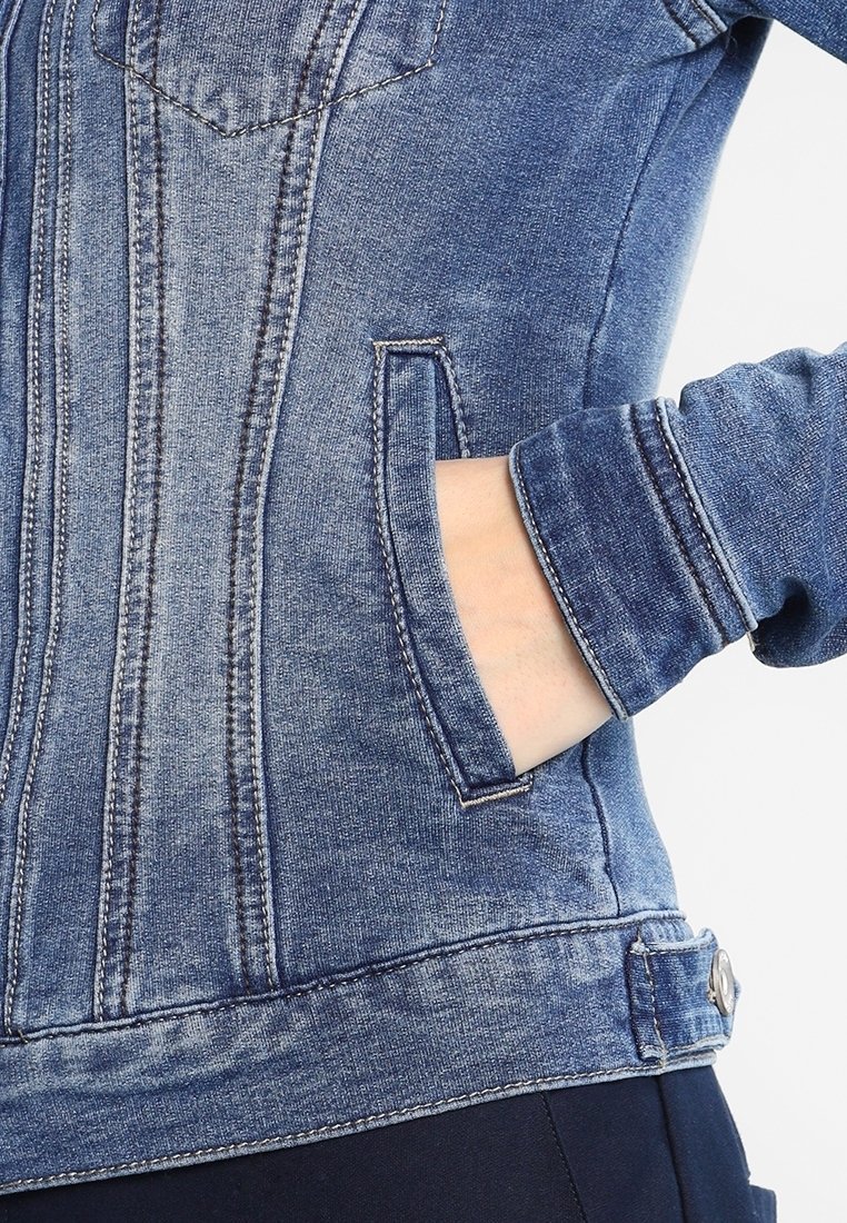 Veste en jean crème délavée