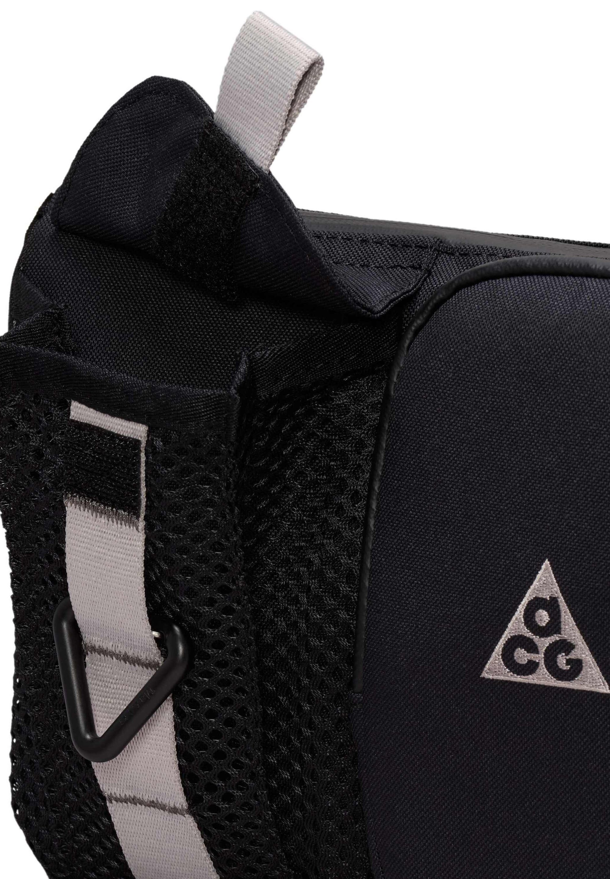 Nike ACG schouder- en crossbodytassen