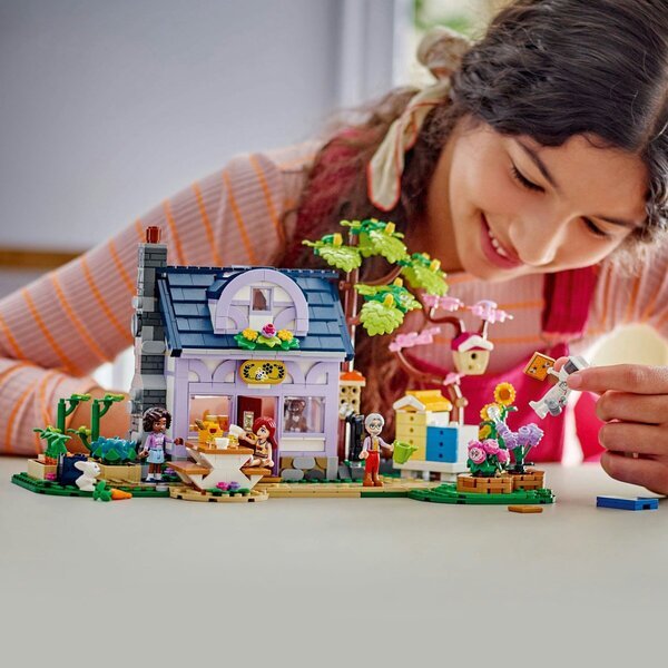 LEGO Friends 42669 Biškopja māja un puķu dārzs<br>