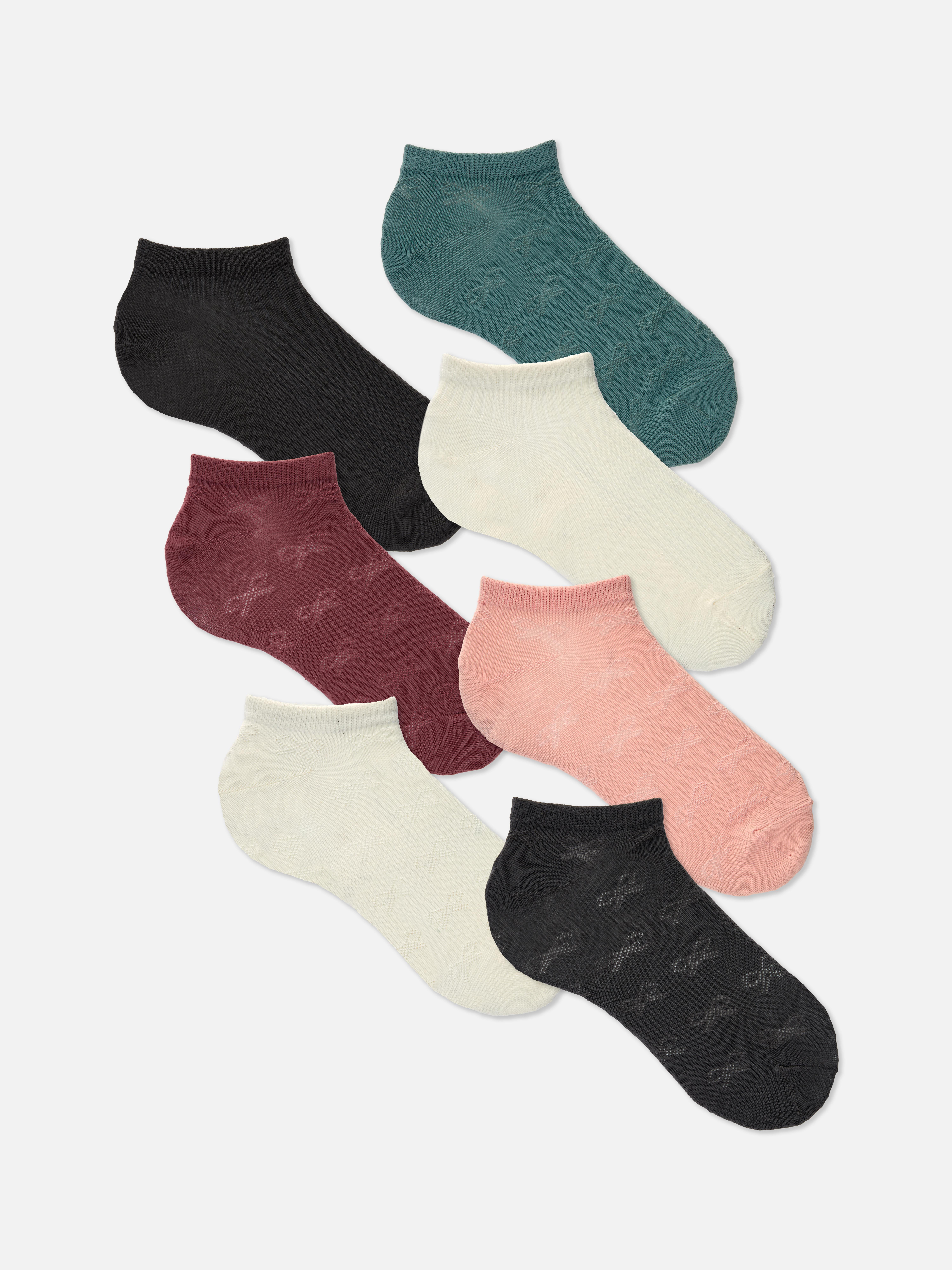 Sneaker-Socken mit Schleifenmuster, 7 Paar. Eine Mehrfachpackung bunter Sneaker-Socken mit Schleifenmuster.