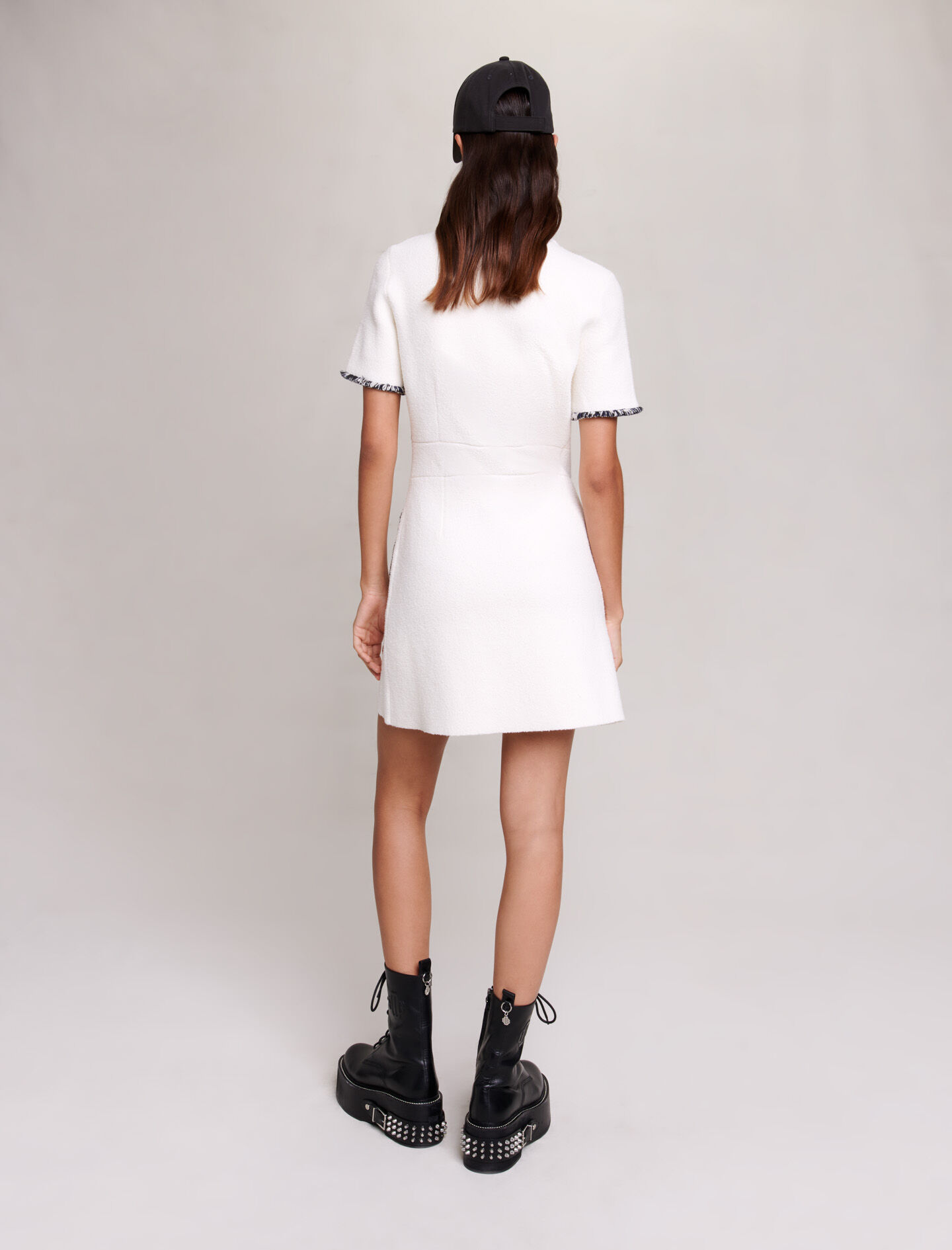 Rochie scurtă cu nasturi - Alb-gălbui