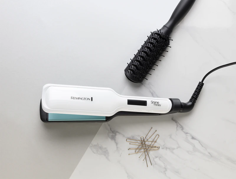 Žehlička na vlasy Remington Shine Therapy S8550