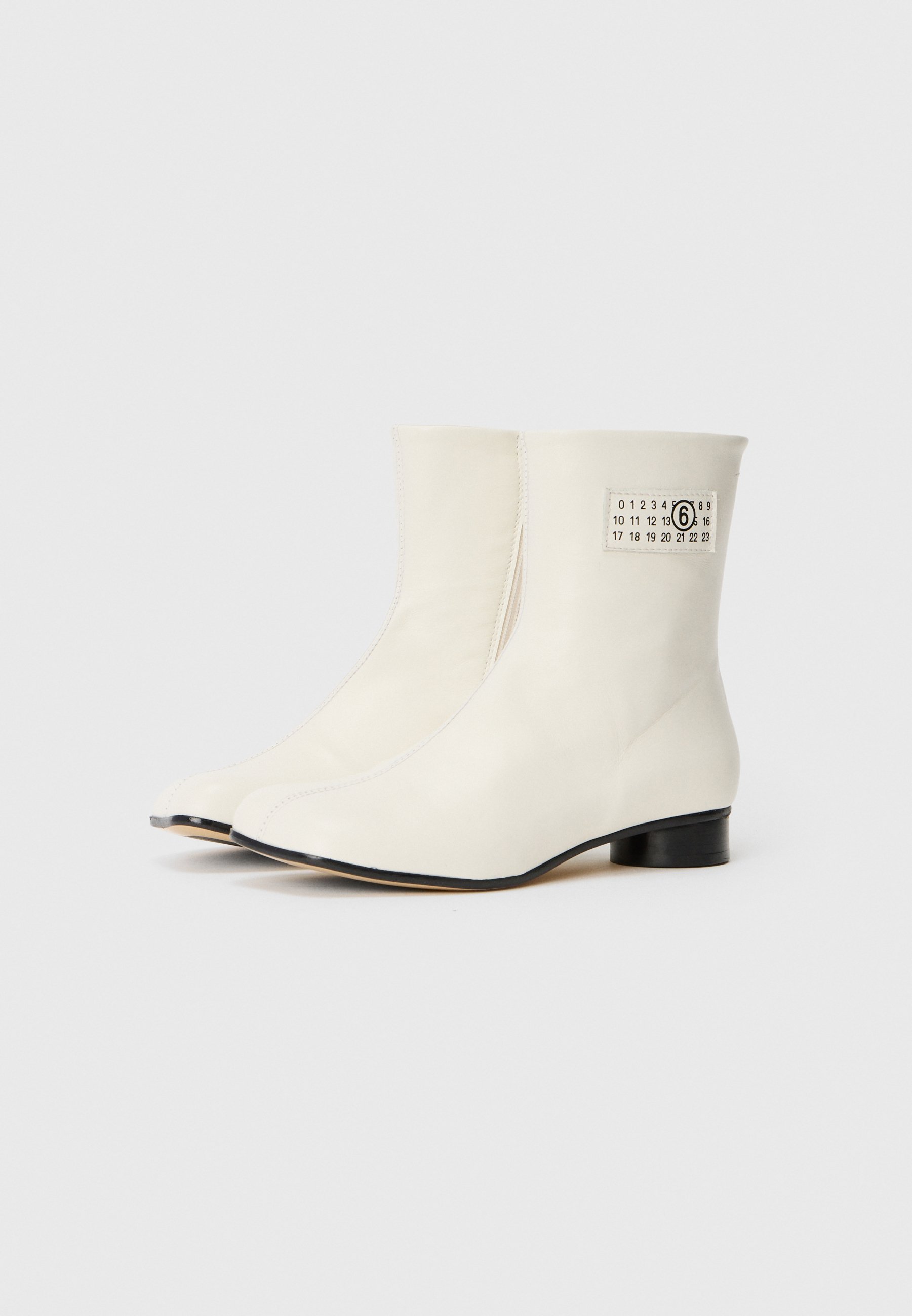 MM6 Maison Margiela Classic enkellaarsjes - gebroken wit