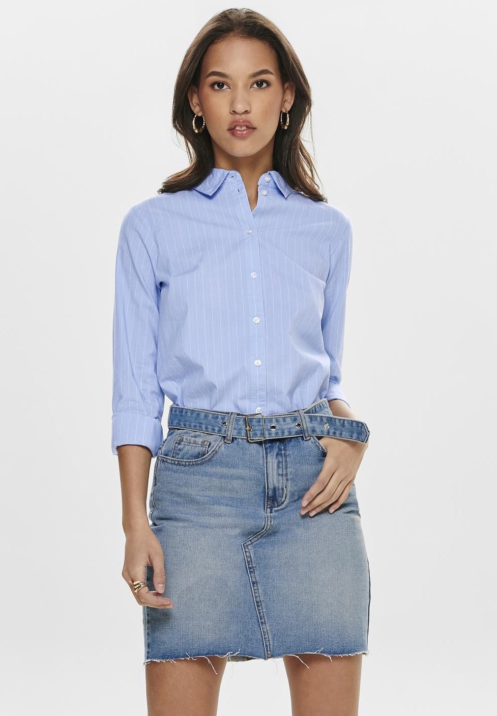 JDY JDYMIO SHIRT - Blouse met knoopsluiting - blauw/wolken danseres