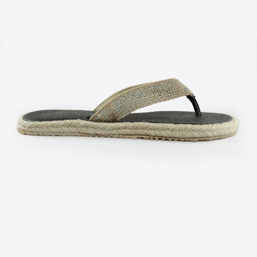  Tongs brésiliennes®, photo de yoga